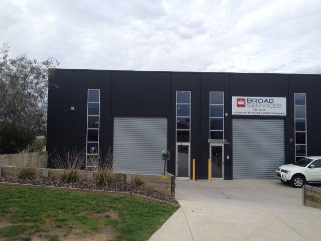 Click to view all images 1/22 Westpool Drive Hallam VIC 3803 - Image 2
