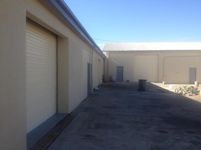 Click to view all images 1/4 Isa Street Fyshwick ACT 2609 - Image 1