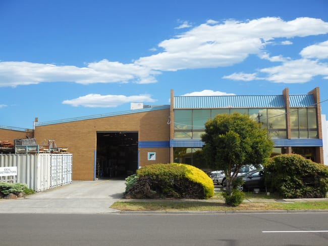 Click to view all images 13 Winterton Road Clayton VIC 3168 - Image 1