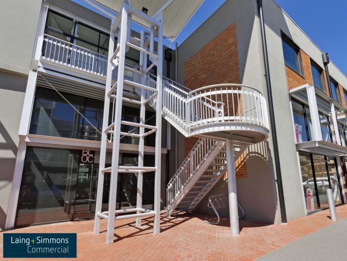 Click to view all images 71 Leichhardt Street Kingston ACT 2604 - Image 2