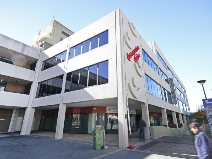 Click to view all images 21-23 Bowes Place Woden ACT 2606 - Image 2