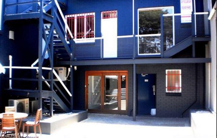 Click to view all images Newstead QLD 4006 - Image 2