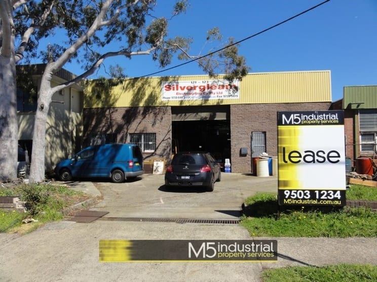 Click to view all images 121-123 Carlingford Street Sefton NSW 2162 - Image 1