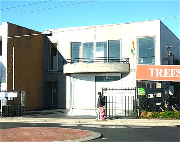 Click to view all images 15 Munro Street Coburg VIC 3058 - Image 1