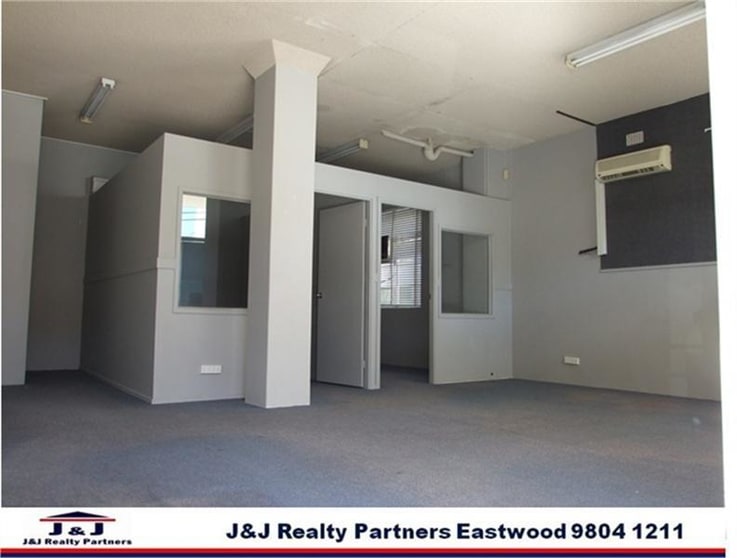 Click to view all images 2/26 Rowe St Eastwood NSW 2122 - Image 2