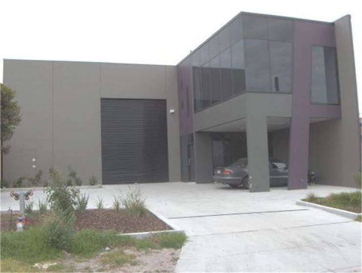 Click to view all images 13 Beach Avenue Mordialloc VIC 3195 - Image 1