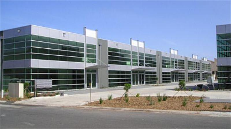 Click to view all images 3 Westside Avenue (Through To Bayside Avenue) Port Melbourne VIC 3207 - Image 2