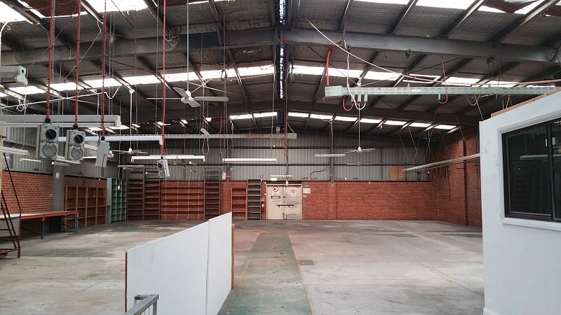 Click to view all images 30 Green Street Thomastown VIC 3074 - Image 2