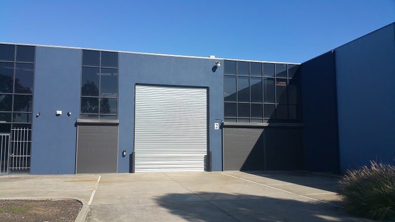 Click to view all images 2 Inglewood Drive Thomastown VIC 3074 - Image 1