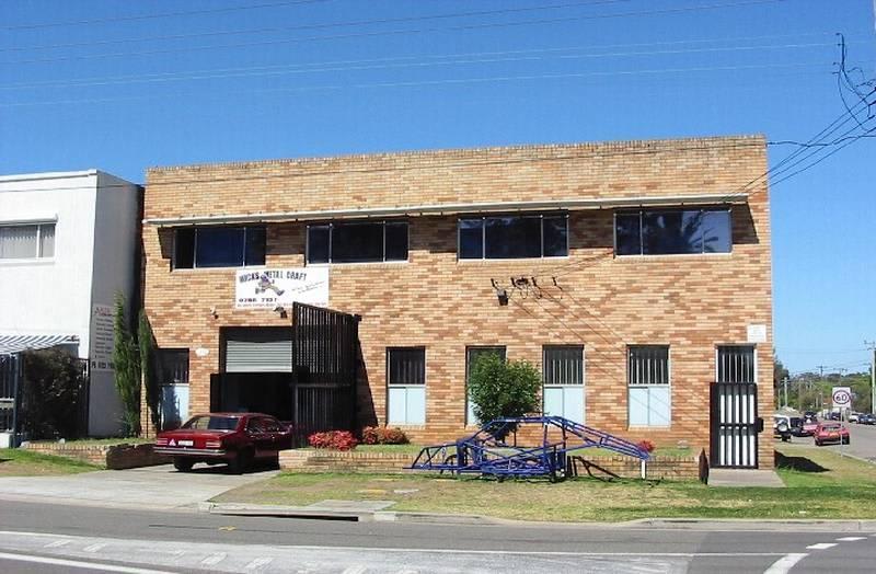 Click to view all images Fairfield NSW 2165 - Image 1