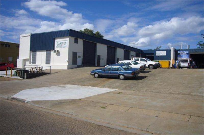 Click to view all images 2/5 Hasp Street Seventeen Mile Rocks QLD 4073 - Image 2