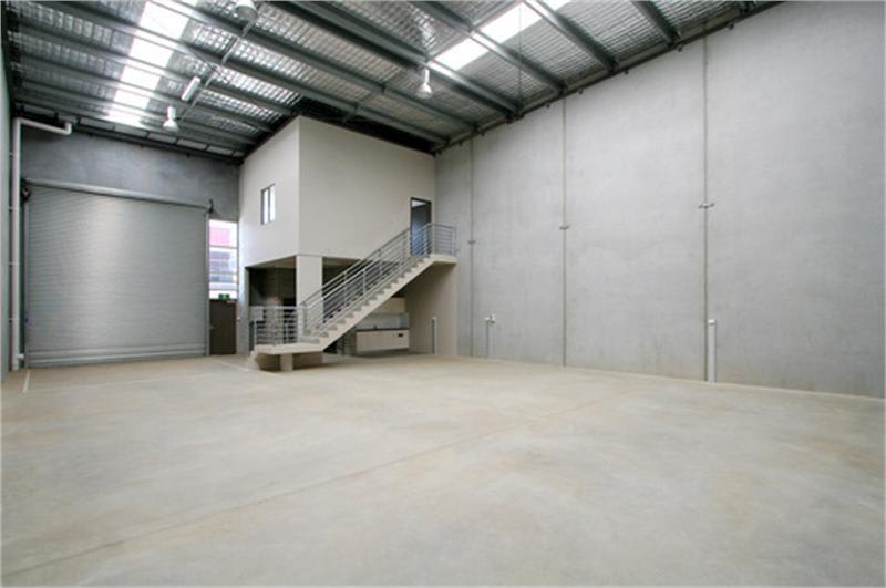 Click to view all images 29 Governor Macquarie Drive Chipping Norton NSW 2170 - Image 3
