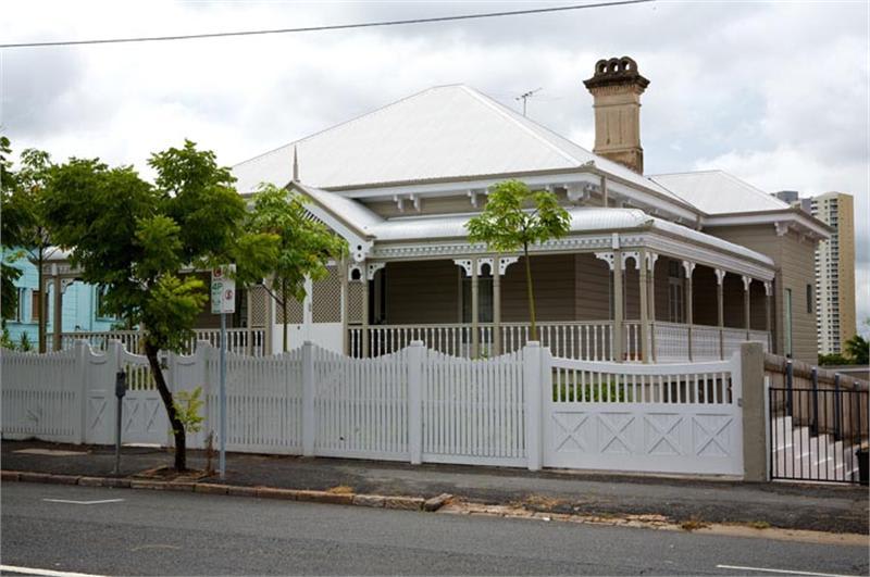 111 St Pauls Terrace Spring Hill QLD 4000 - Image 2
