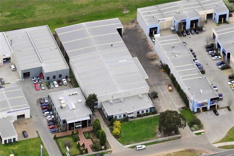 Click to view all images 897 Wellington Road Rowville VIC 3178 - Image 3