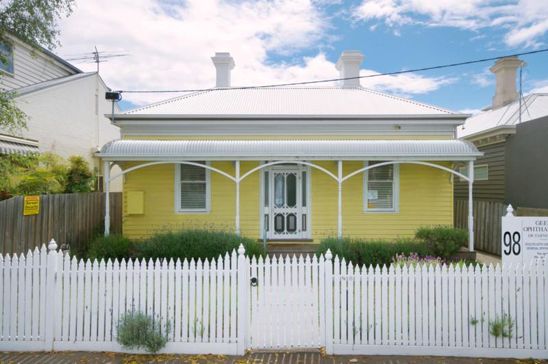 Click to view all images 98 Gheringhap Street Geelong VIC 3220 - Image 1
