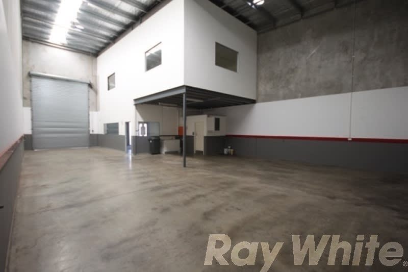 Click to view all images 4/1378 Lytton Road Hemmant QLD 4174 - Image 3