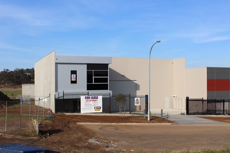 Click to view all images 22 Kurrle Road Sunbury VIC 3429 - Image 2