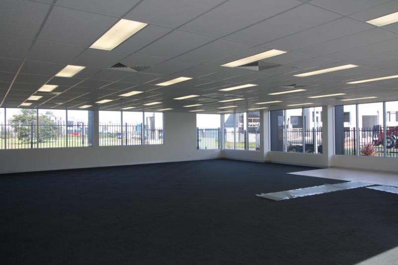 Click to view all images 15 Silkwood Rise Carrum Downs VIC 3201 - Image 2