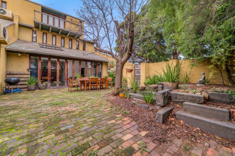 Click to view all images 15A Merton Street Albert Park VIC 3206 - Image 1
