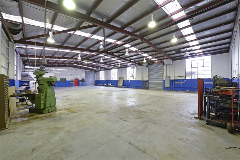 Click to view all images 5 Bricker Street Cheltenham VIC 3192 - Image 3