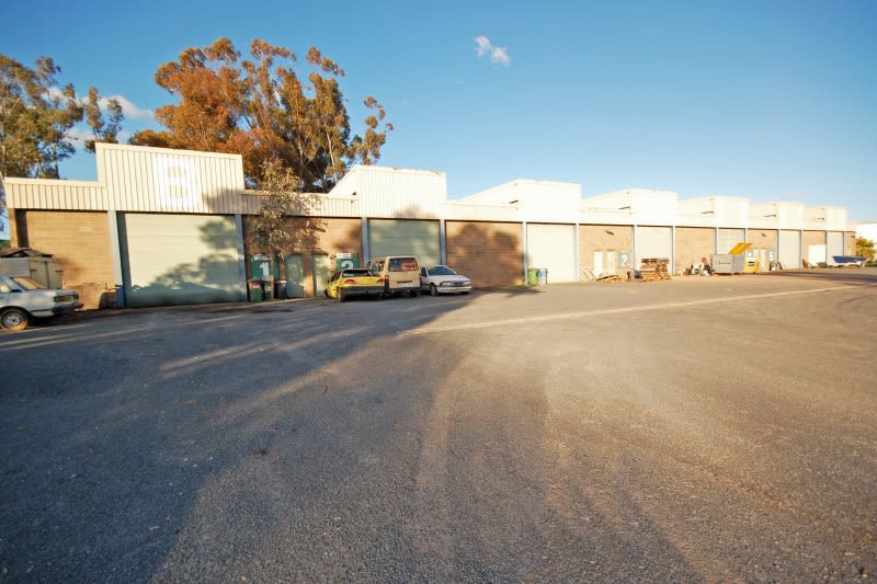 B3/10 Hudson Crescent Lavington NSW 2641 - Image 2