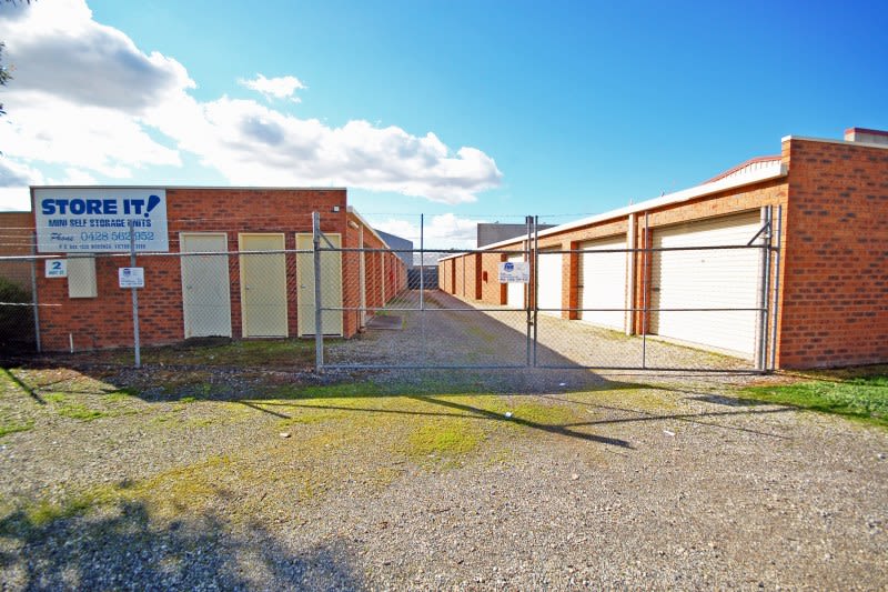 Click to view all images 2 Mint Street Wodonga VIC 3690 - Image 1