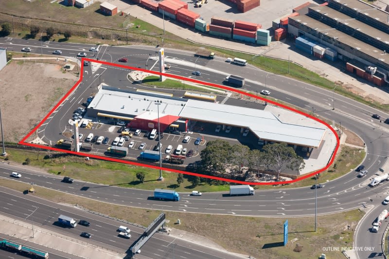 West Gate Freeway, 62 Cook Street Port Melbourne VIC 3207 - Image 3
