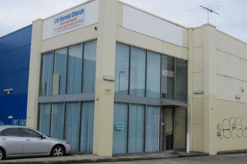 Click to view all images 2/23-27 Second Avenue Blacktown NSW 2148 - Image 1