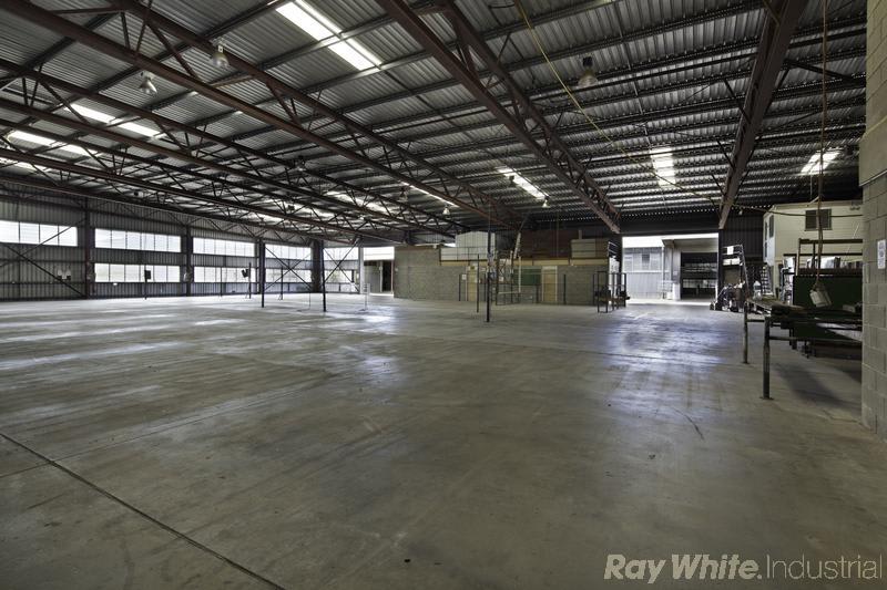 Click to view all images Eagle Farm QLD 4009 - Image 3