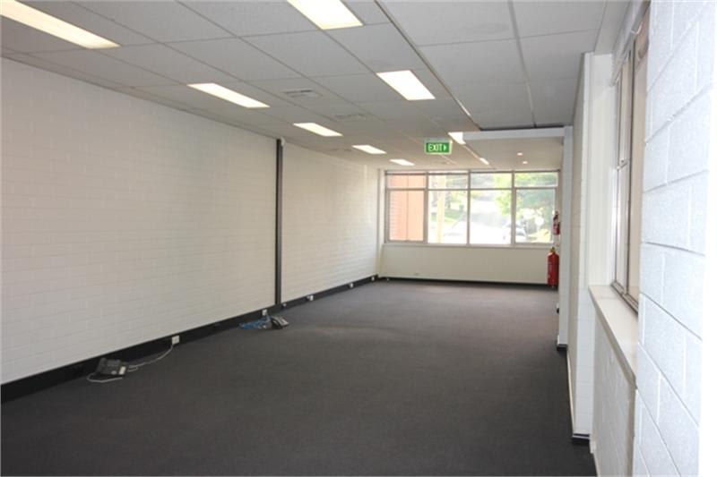 Click to view all images 216-218 Lower Heidelberg Road Ivanhoe East VIC 3079 - Image 2