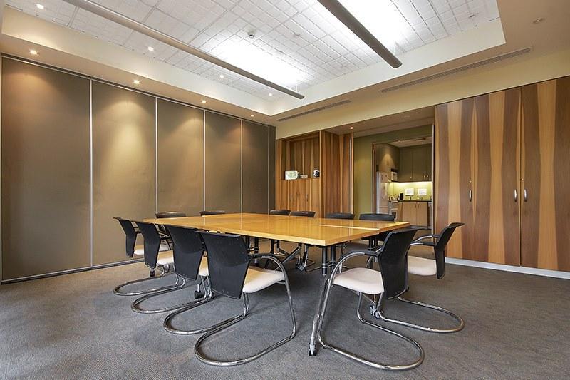 Click to view all images Level 2/122 Lang Road Paddington NSW 2021 - Image 1
