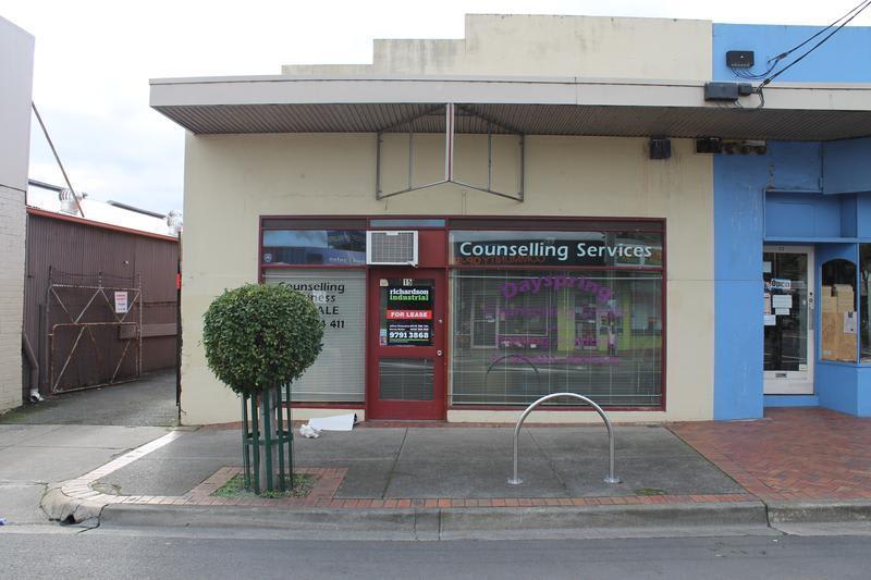 Click to view all images 15 Alpine Street Ferntree Gully VIC 3156 - Image 1