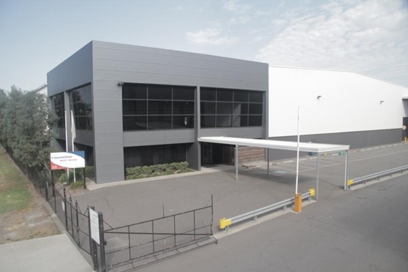 Click to view all images 3/2 Cyanamid Street Laverton North VIC 3026 - Image 1