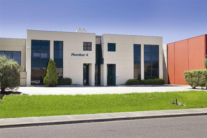 Click to view all images 4 Akuna Drive Williamstown VIC 3016 - Image 2