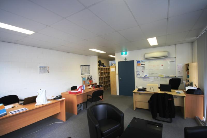 Click to view all images Cromer NSW 2099 - Image 3