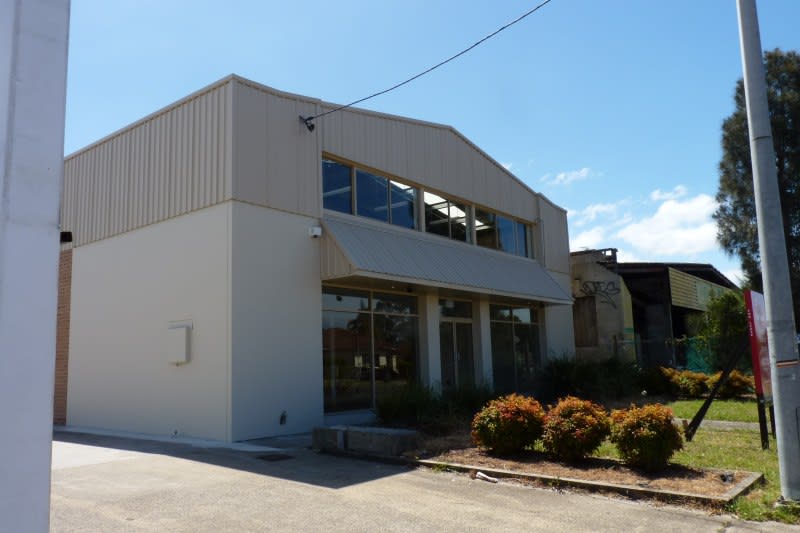 Click to view all images 99 Princes Highway Fairy Meadow NSW 2519 - Image 1