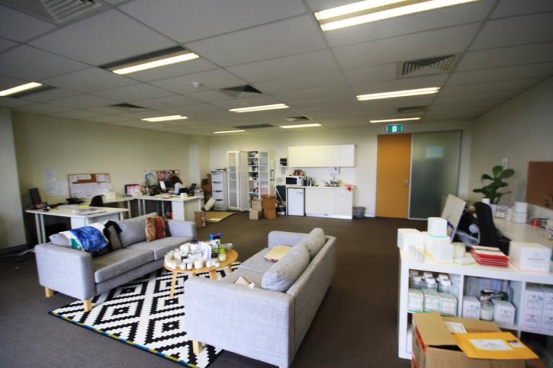 Click to view all images Warriewood NSW 2102 - Image 2