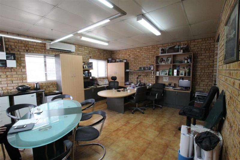 Click to view all images 112 Cosgrove Road Strathfield South NSW 2136 - Image 3