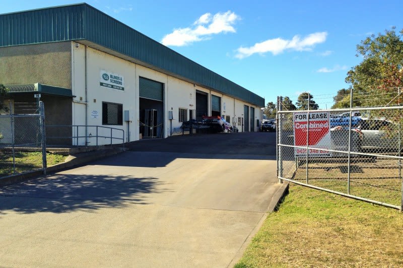Click to view all images 2/16 Millwood Avenue Narellan NSW 2567 - Image 2