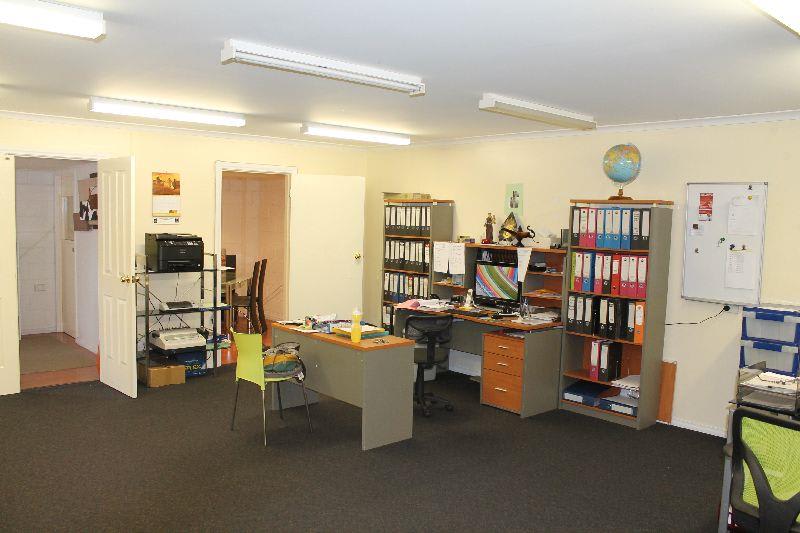 Click to view all images 1/8 Smethurst Street Cranbourne VIC 3977 - Image 2