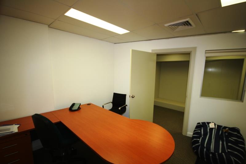Click to view all images Brookvale NSW 2100 - Image 3