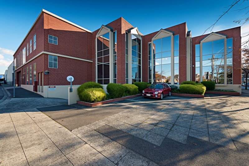 Click to view all images 8B/17 Burgundy Street Heidelberg VIC 3084 - Image 1