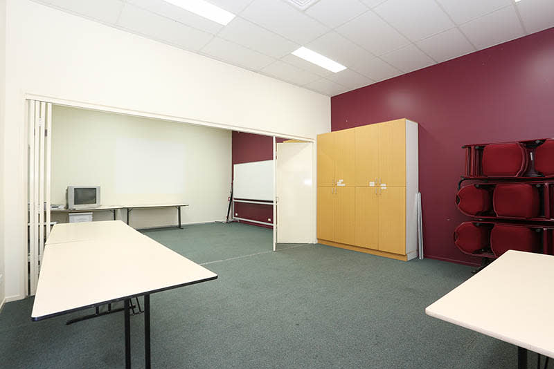 4A/199 Gympie Road Strathpine QLD 4500 - Image 3