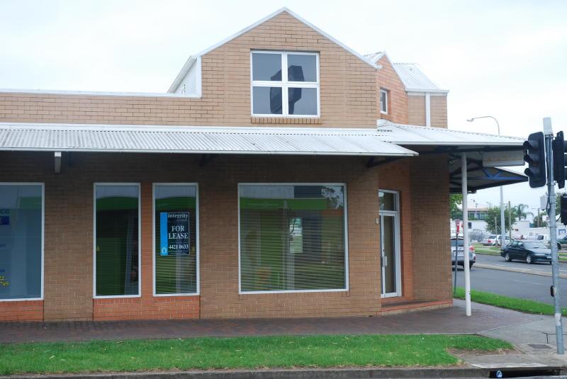 Click to view all images 4/85 Worrigee Street Nowra NSW 2541 - Image 3