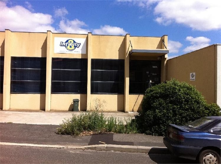 Click to view all images 744A Queensberry Street North Melbourne VIC 3051 - Image 1