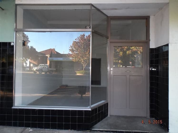 Click to view all images 102 Kendal Street Cowra NSW 2794 - Image 1