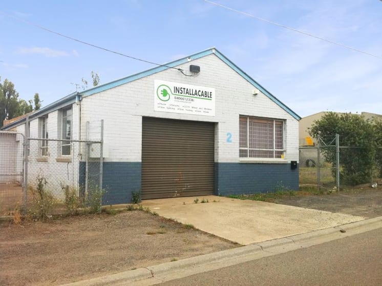 Click to view all images 2 Armstrong Street North Geelong VIC 3215 - Image 1