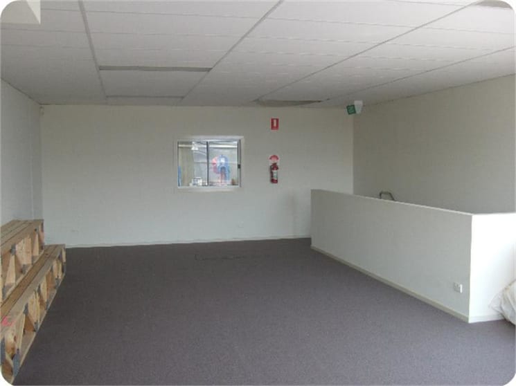 Click to view all images 1/87 Brunel Road Seaford VIC 3198 - Image 2