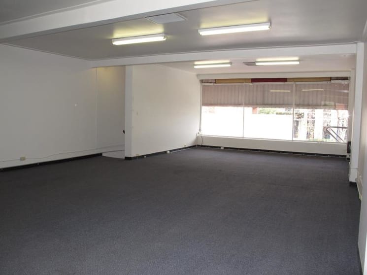 Click to view all images 704 Station Street Box Hill VIC 3128 - Image 3
