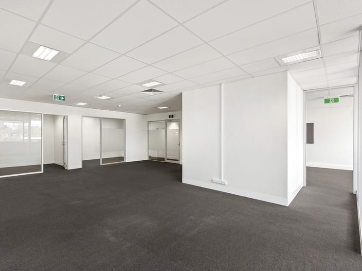 Click to view all images 2.01/49-51 Wellington Street St Kilda VIC 3182 - Image 2